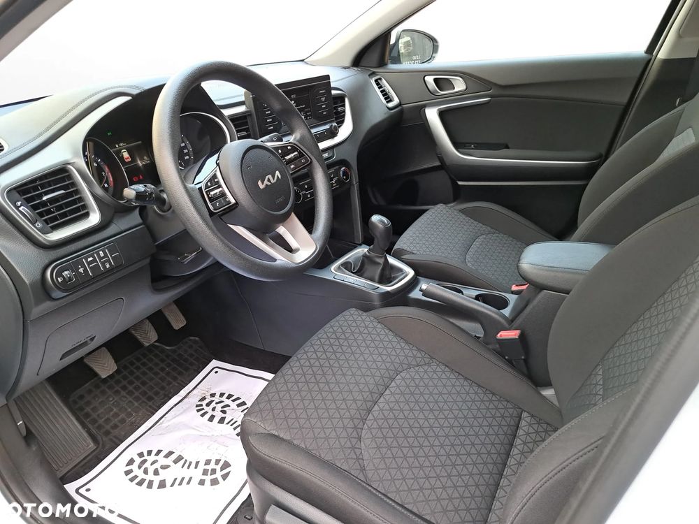 Kia Ceed 1.0 T-GDI M - 13