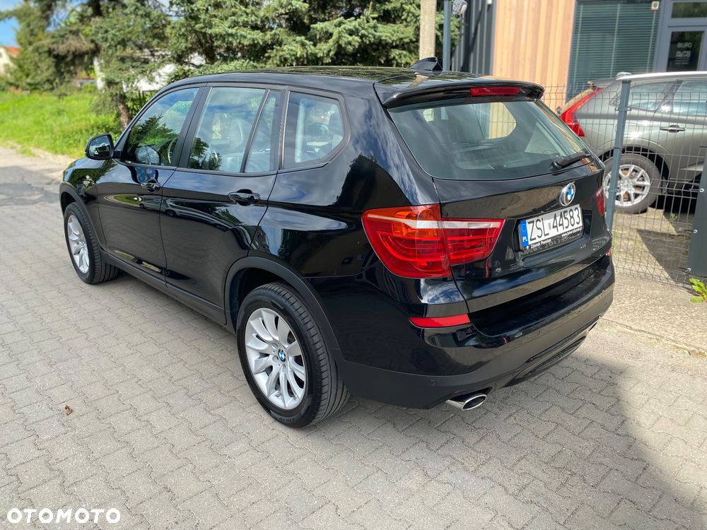 BMW X3 sDrive18d Advantage - 9