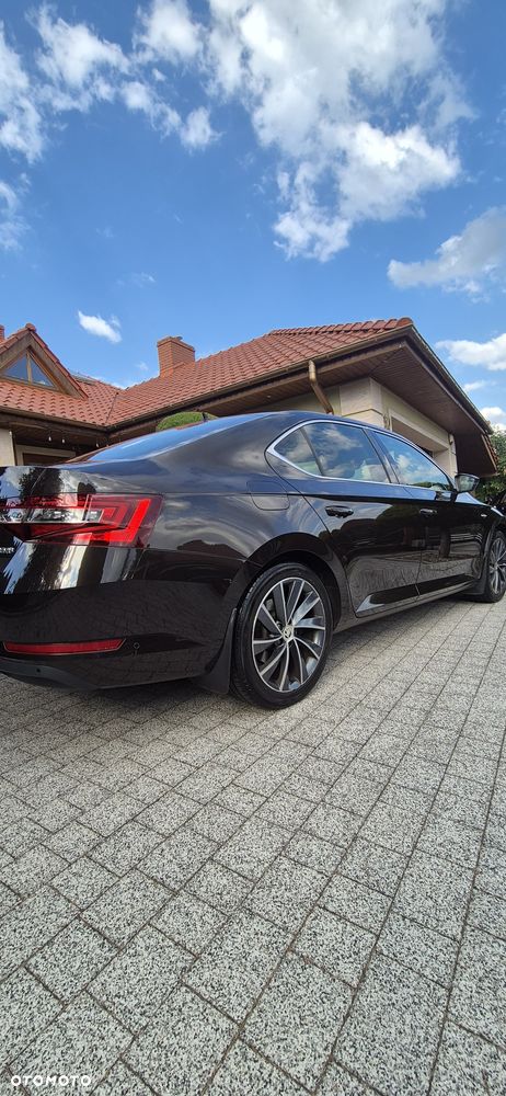 Skoda Superb 2.0 TDI L&K DSG - 5