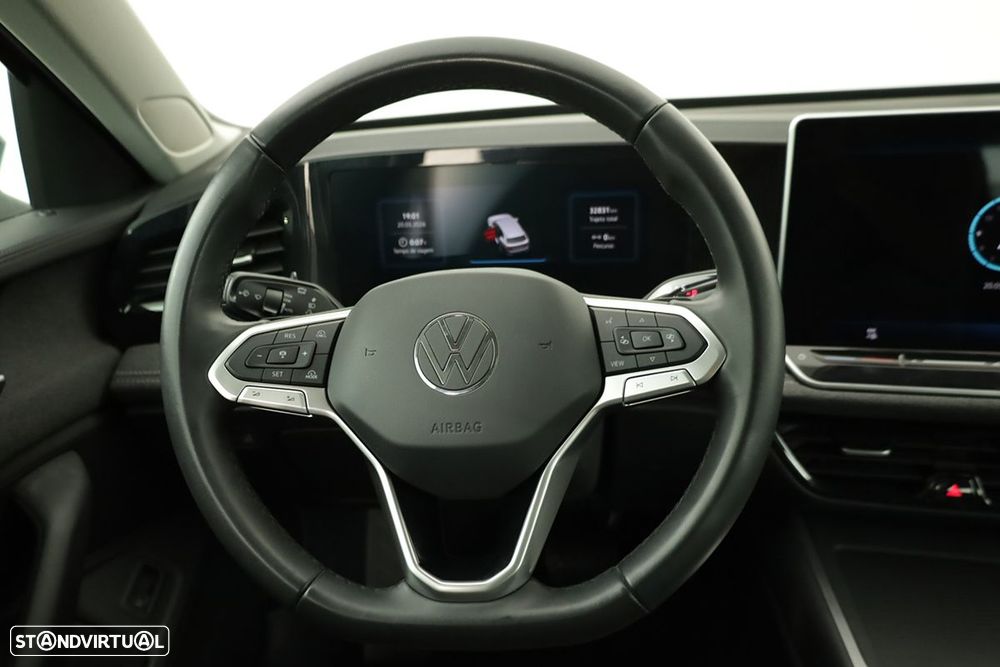 VW Passat Variant 1.5 TSI eHybrid DSG - 13