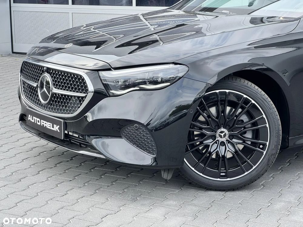Mercedes-Benz Klasa E 200 d 9G-TRONIC AVANTGARDE Line NIGHT Edition - 4