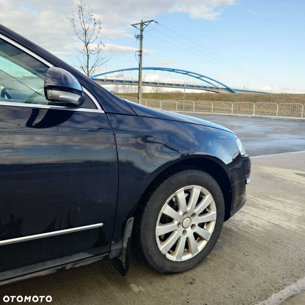 Volkswagen Passat 2.0 FSI Comfortline - 11