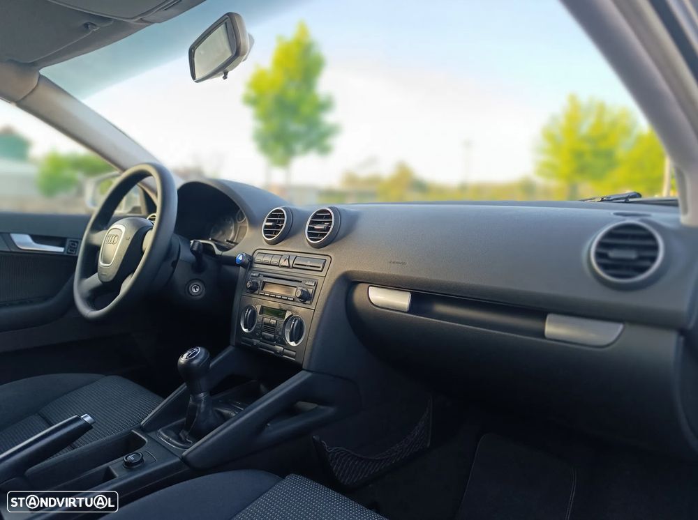 Audi A3 Sportback 1.6 FSi - 20