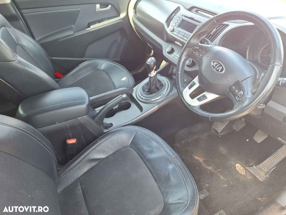 Trager Kia Sportage 2013 SUV 1.7 DOHC - 8