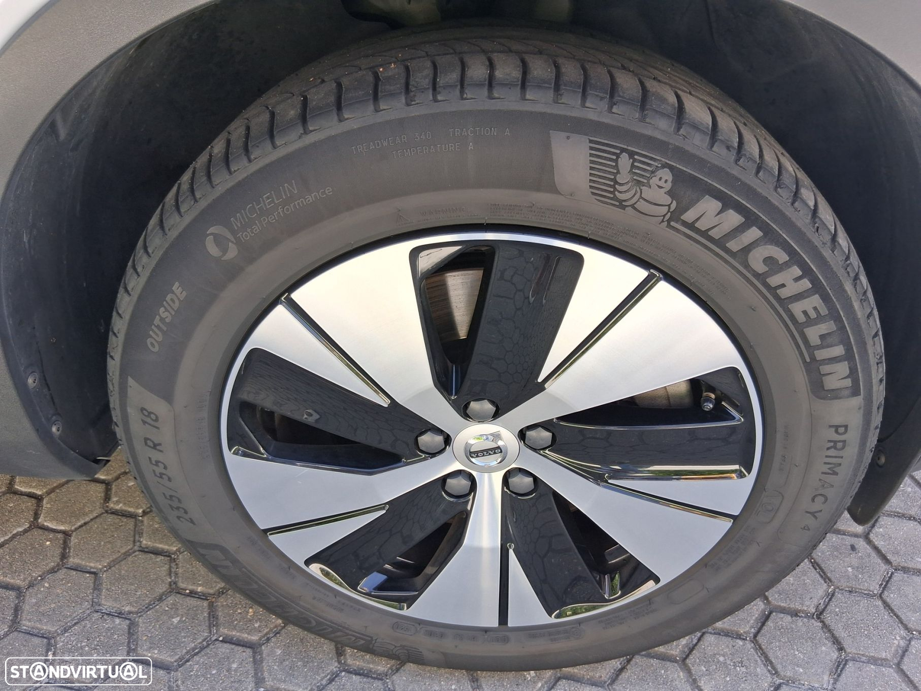 Volvo XC 40 1.5 T5 PHEV Momentum Plus - 27