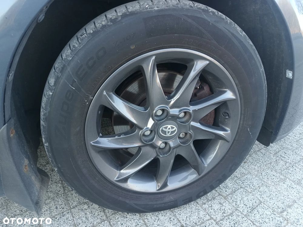 Toyota Avensis 1.8 Luna EU5 - 14