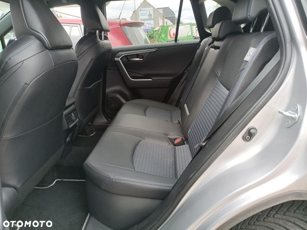 Toyota RAV4 - 7