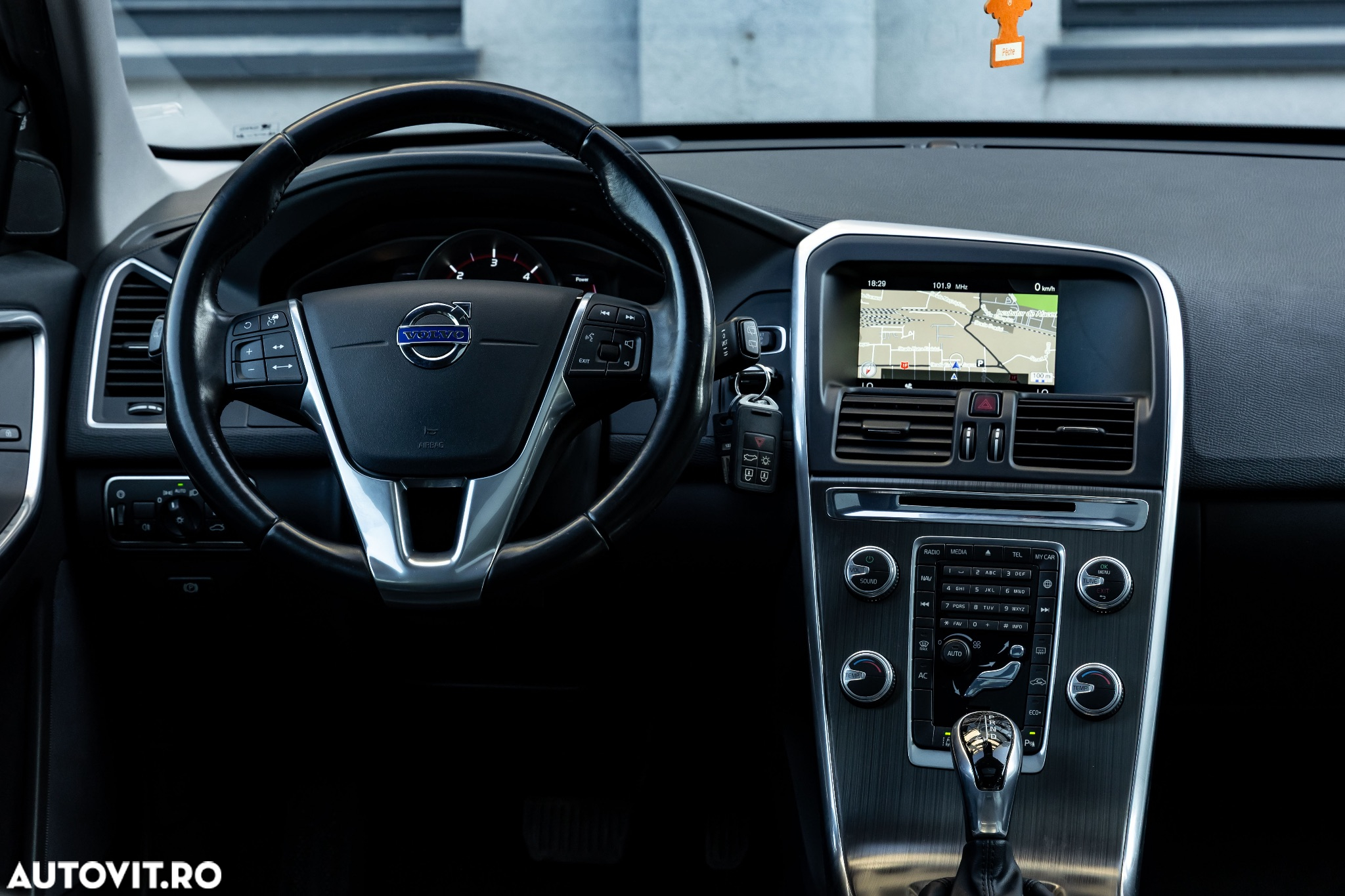 Volvo XC 60 D4 Geartronic Summum - 27