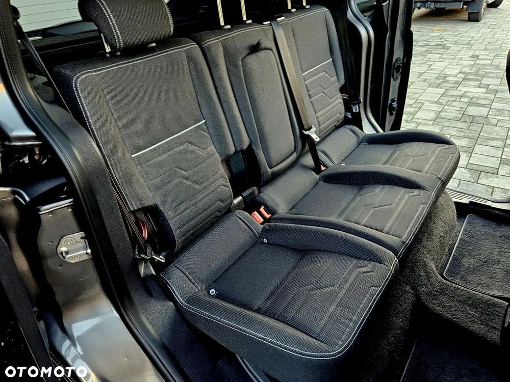 Ford Tourneo Connect 1.5 TDCi Start-Stop Titanium - 23