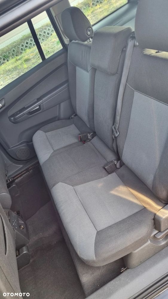 Opel Zafira 1.8 Elegance - 12