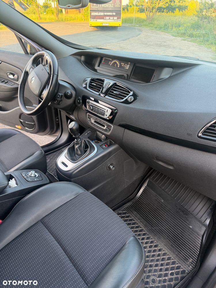 Renault Scenic 1.6 dCi Energy Bose Edition - 10