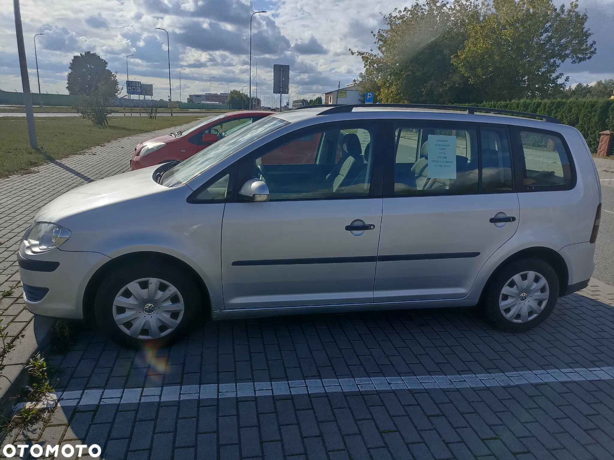 Volkswagen Touran 1.9 TDI Conceptline - 3