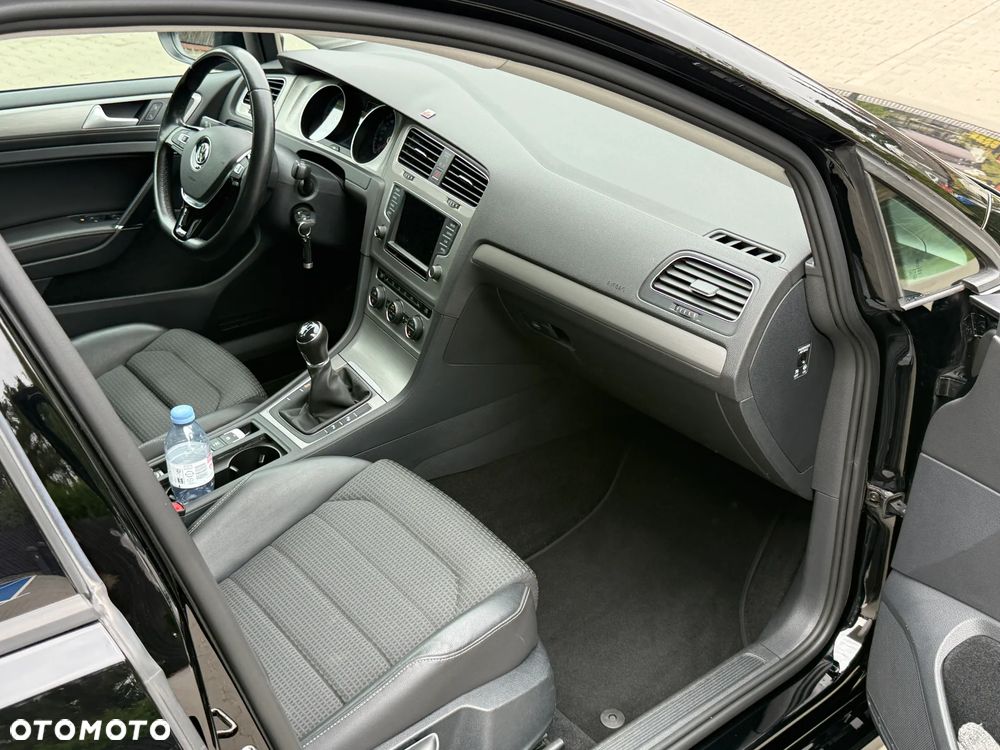 Volkswagen Golf Variant - 19
