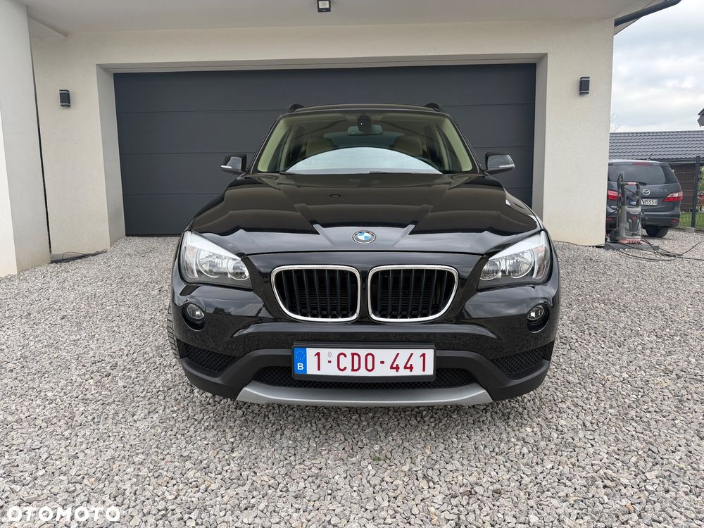 BMW X1 sDrive18d xLine - 13