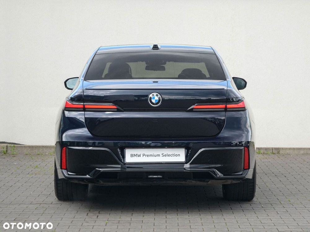 BMW Seria 7 - 10