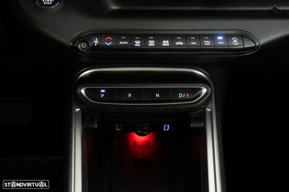 Jeep Avenger 54 kWh Summit - 18