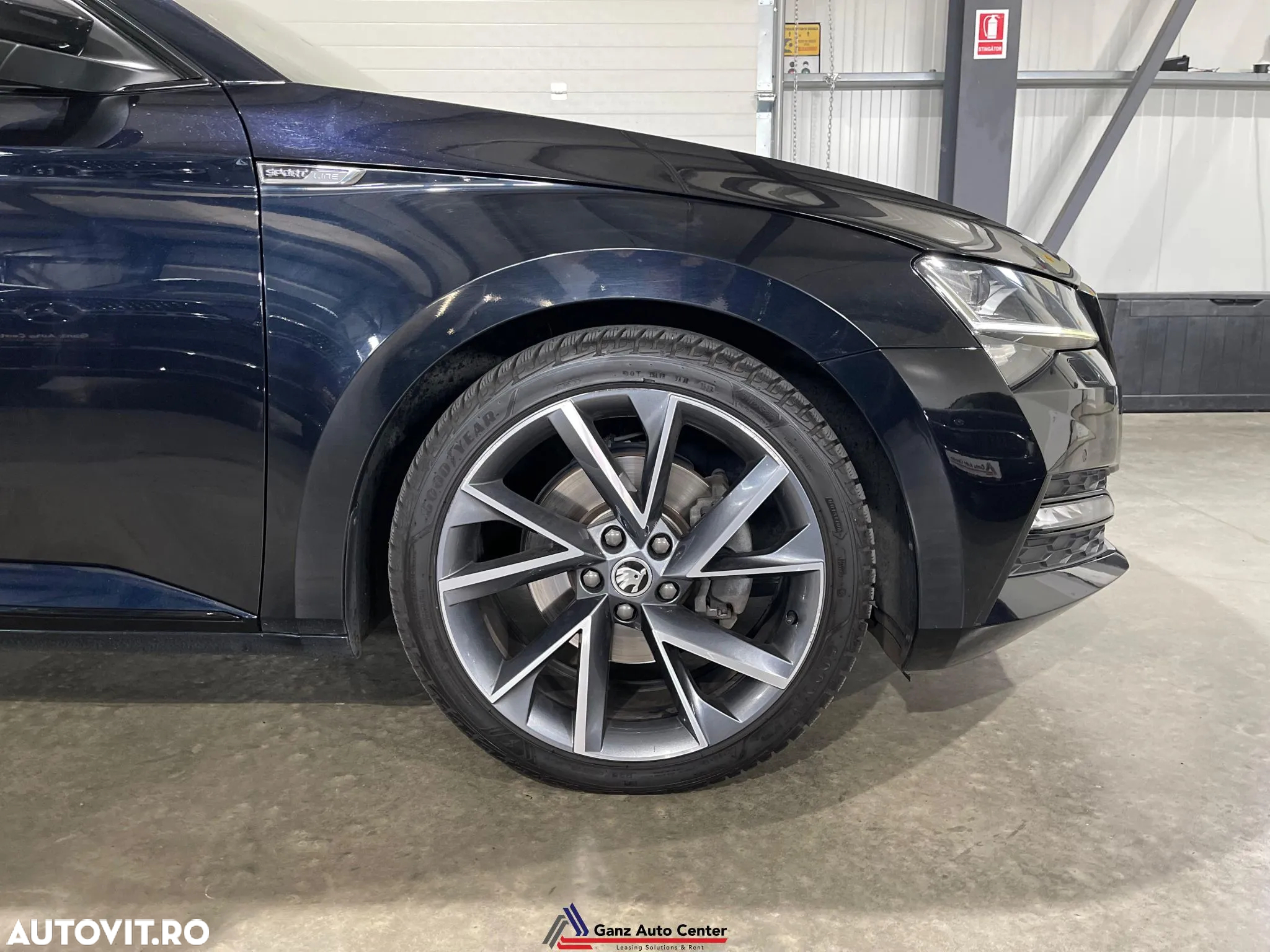 Skoda Superb 2.0 TDI 4X4 DSG Sportline - 40