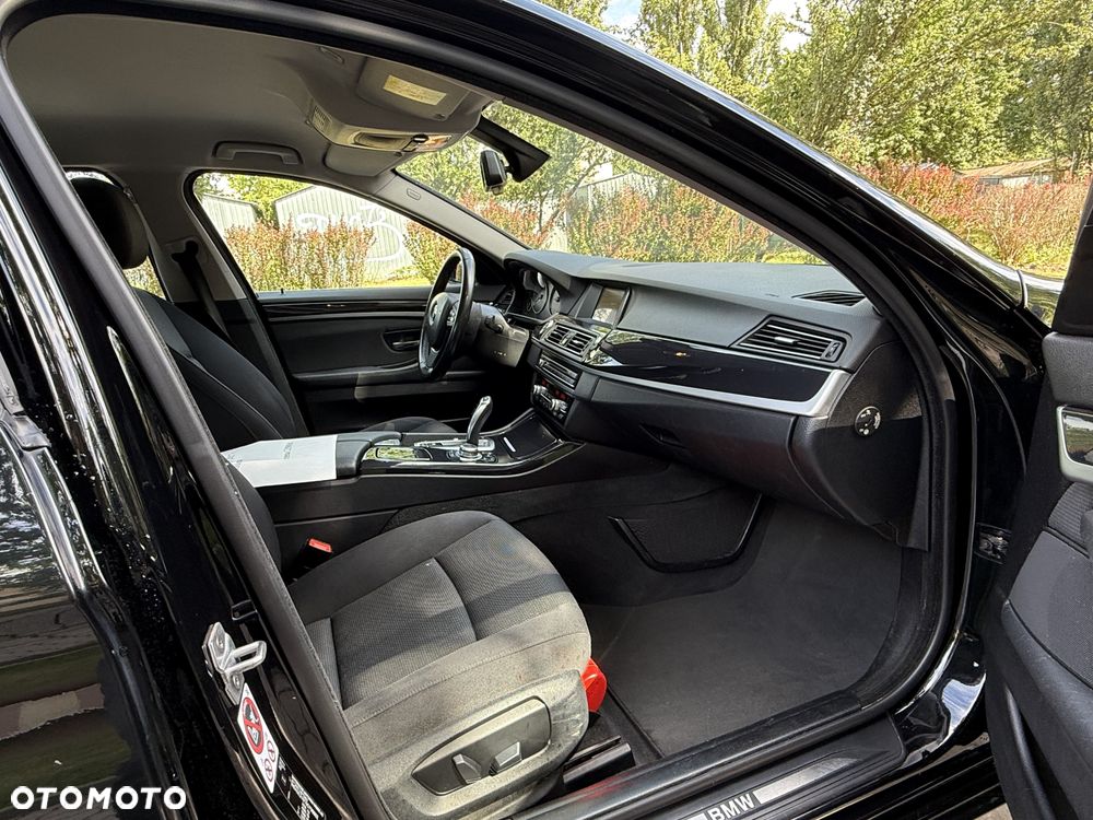 BMW Seria 5 518d Advantage - 12