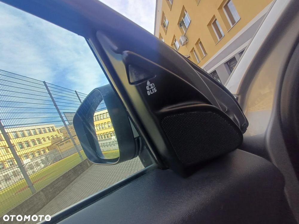 Volvo XC 60 2.4D AWD Momentum - 26