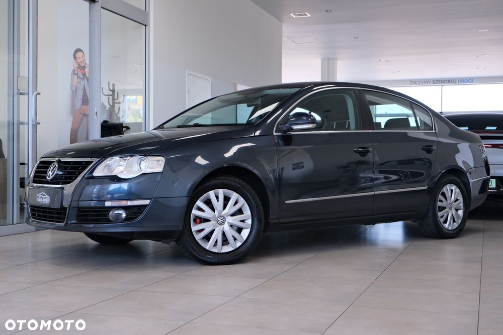 Volkswagen Passat - 12