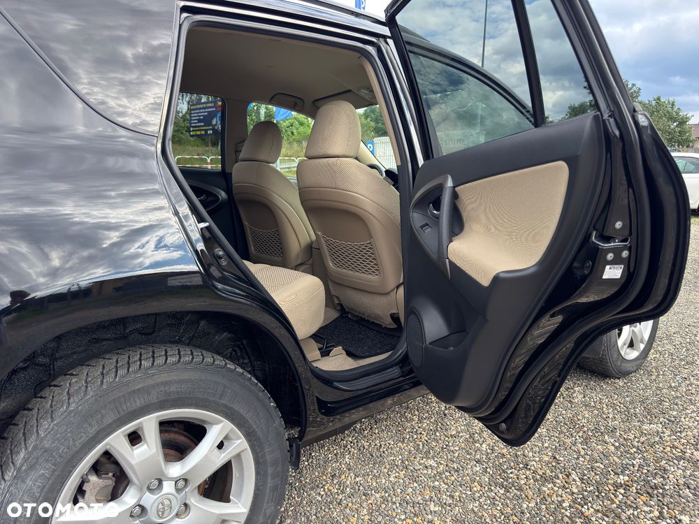 Toyota RAV4 2.2 D-4D Sol - 30
