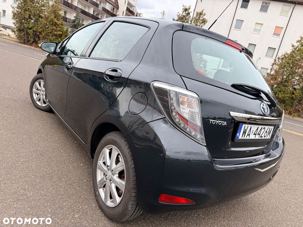 Toyota Yaris - 12
