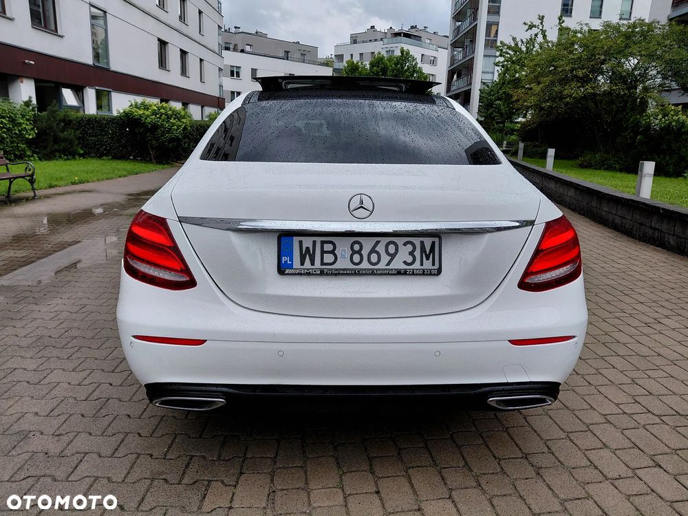 Mercedes-Benz Klasa E 220 d 9G-TRONIC - 11