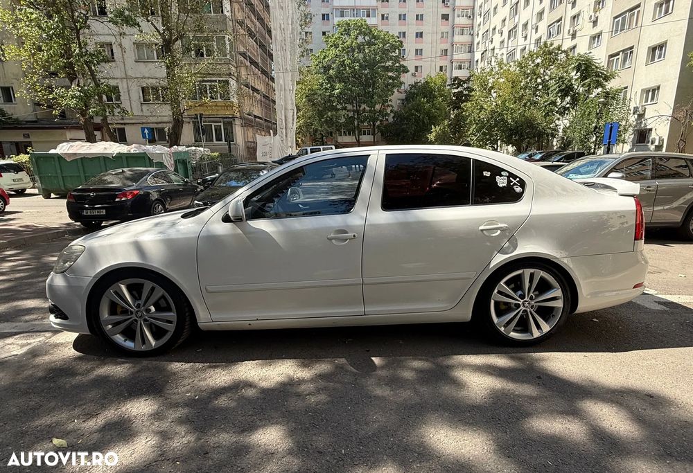 Skoda Octavia 2.0 TFSI RS - 4
