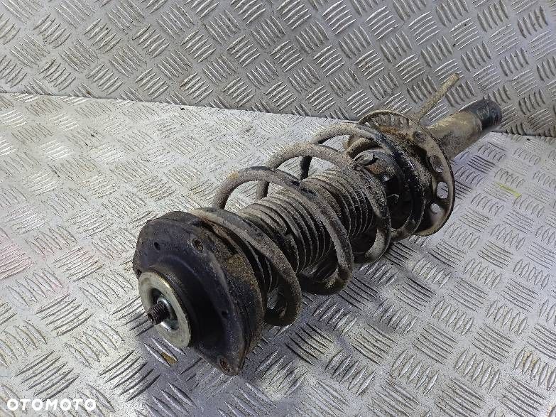 AMORTYZATOR PRAWY PRZEDNI SPRĘŻYNA VOLKSWAGEN GOLF 5 - 2