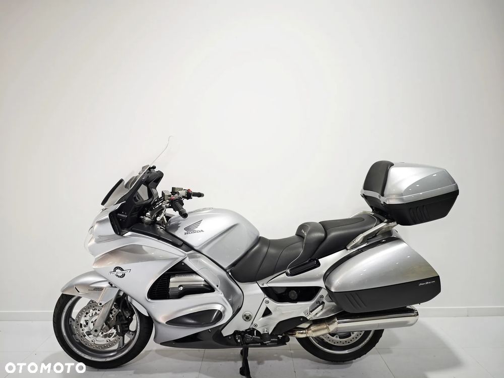 Honda ST - 22