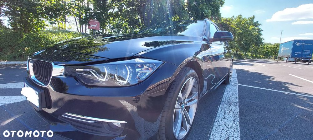 BMW Seria 3 320i - 6