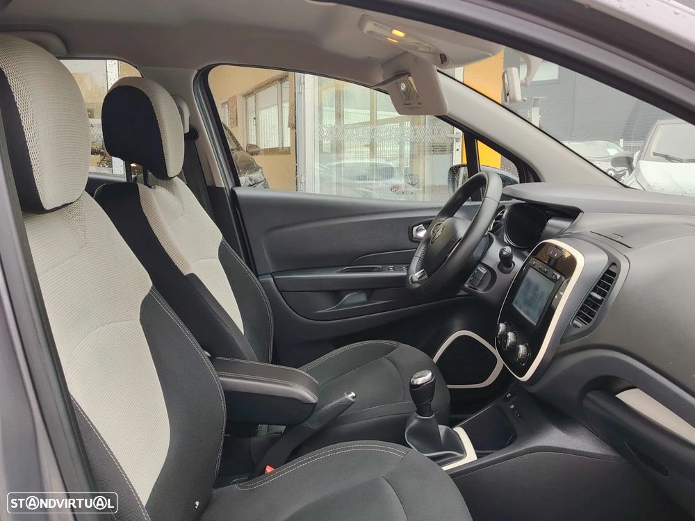 Renault Captur 0.9 TCE Exclusive - 20