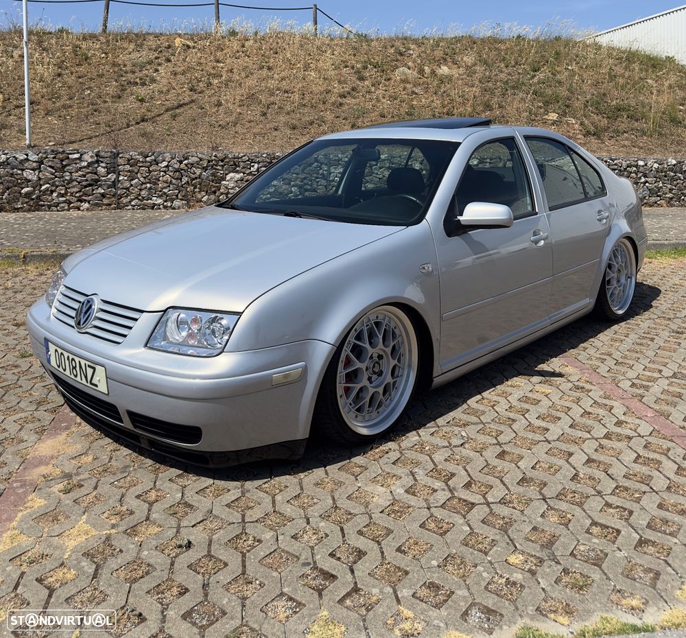 VW Bora 1.9 TDi Highline - 1