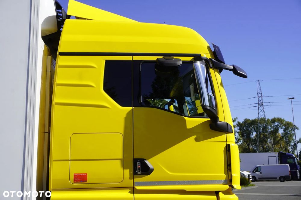MAN TGX 26.510 6×2-4 / Chłodnia Krone 18 EPAL / Carrier Supra 950 MT / 2023 / oś skrętna / 200 tys. km! /  3 szt_262717 - 16
