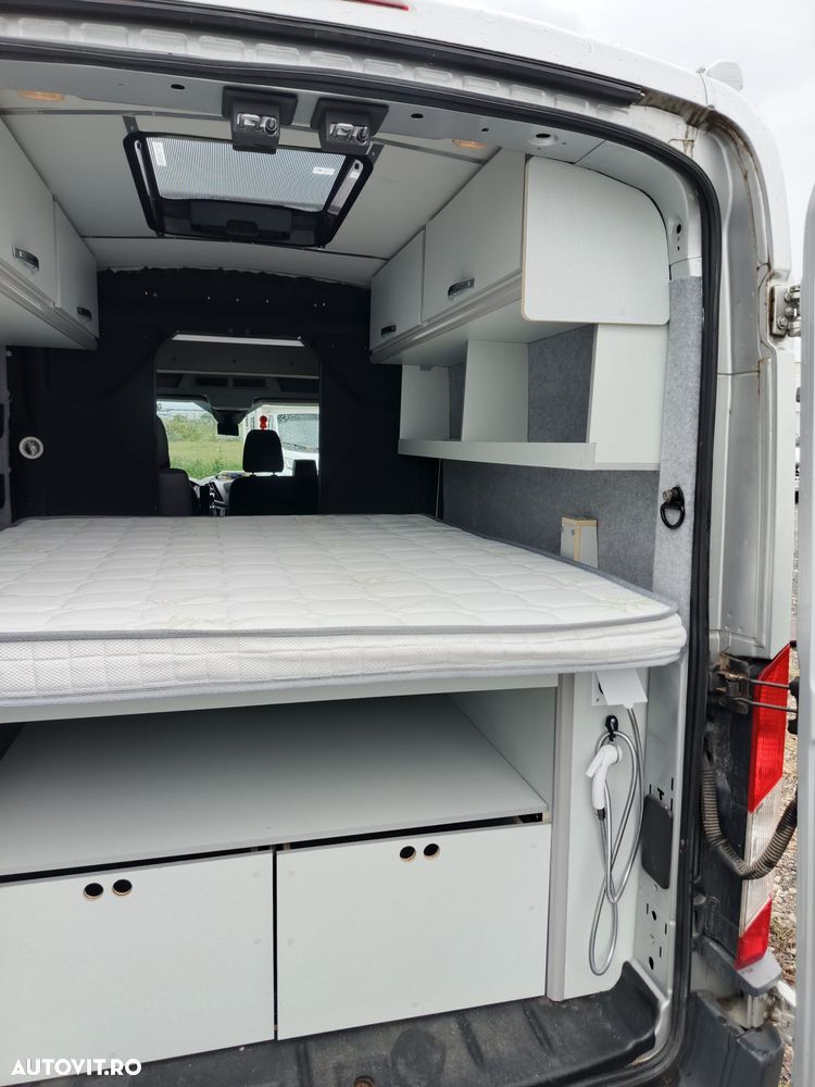 Ford Transit - 13