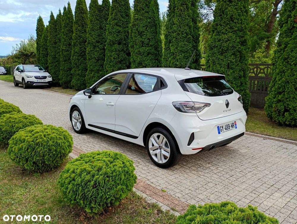 Renault Clio - 10