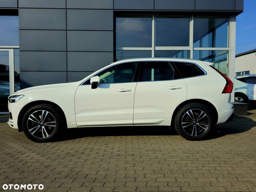 Volvo XC 60 T4 Momentum Pro - 9