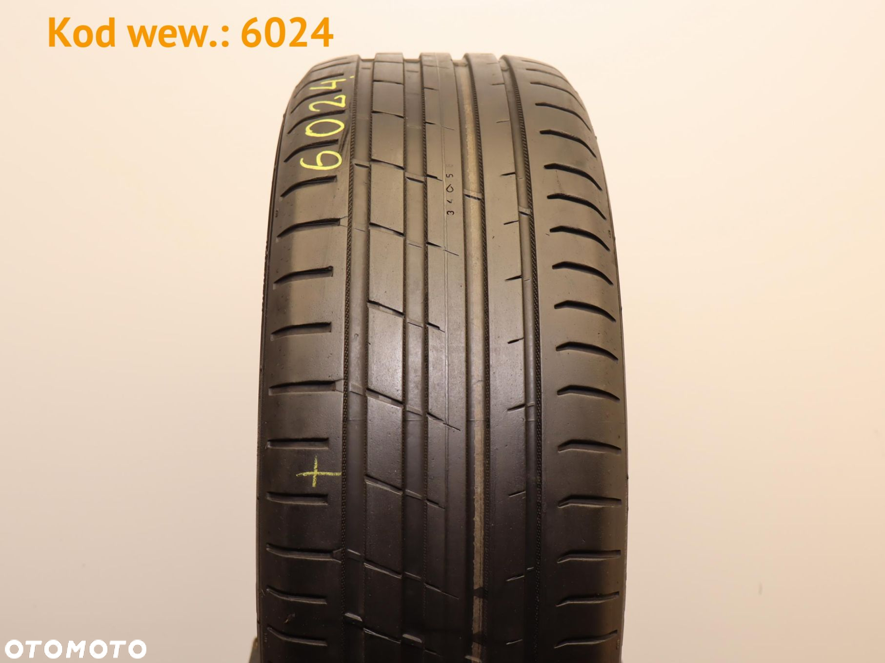 Nokian Powerproof - 215/55 R17 - 2