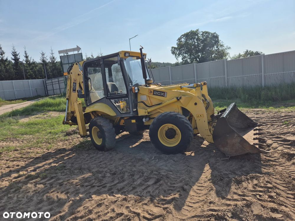 JCB 2CX 4x4 - 2