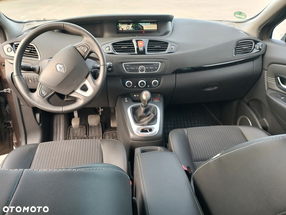 Renault Scenic - 9