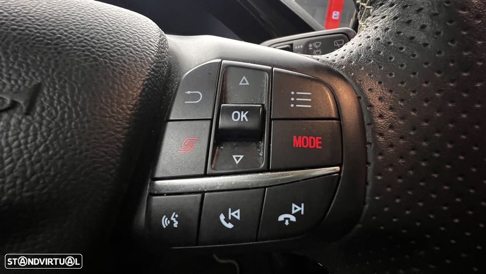 Ford Focus SW 2.3 EcoBoost S&S ST - 44