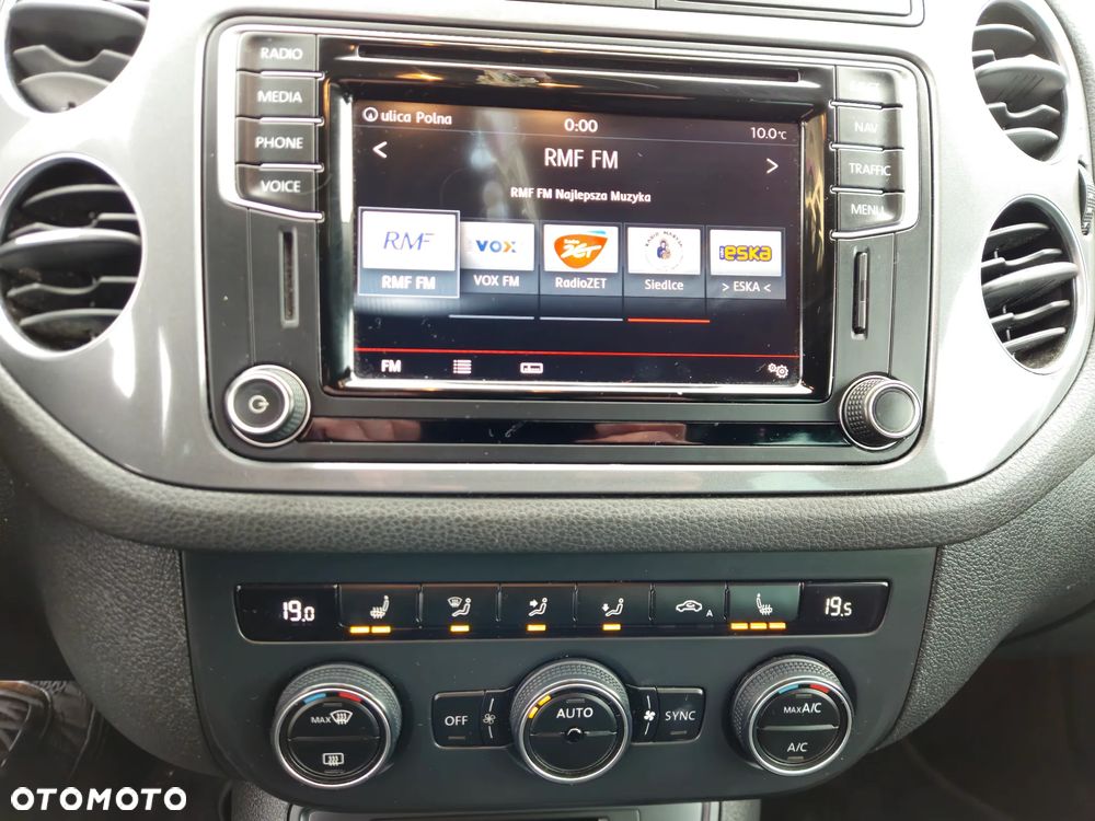 Volkswagen Tiguan 2.0 TDI SCR BlueMotion Technology Sport & Style - 11