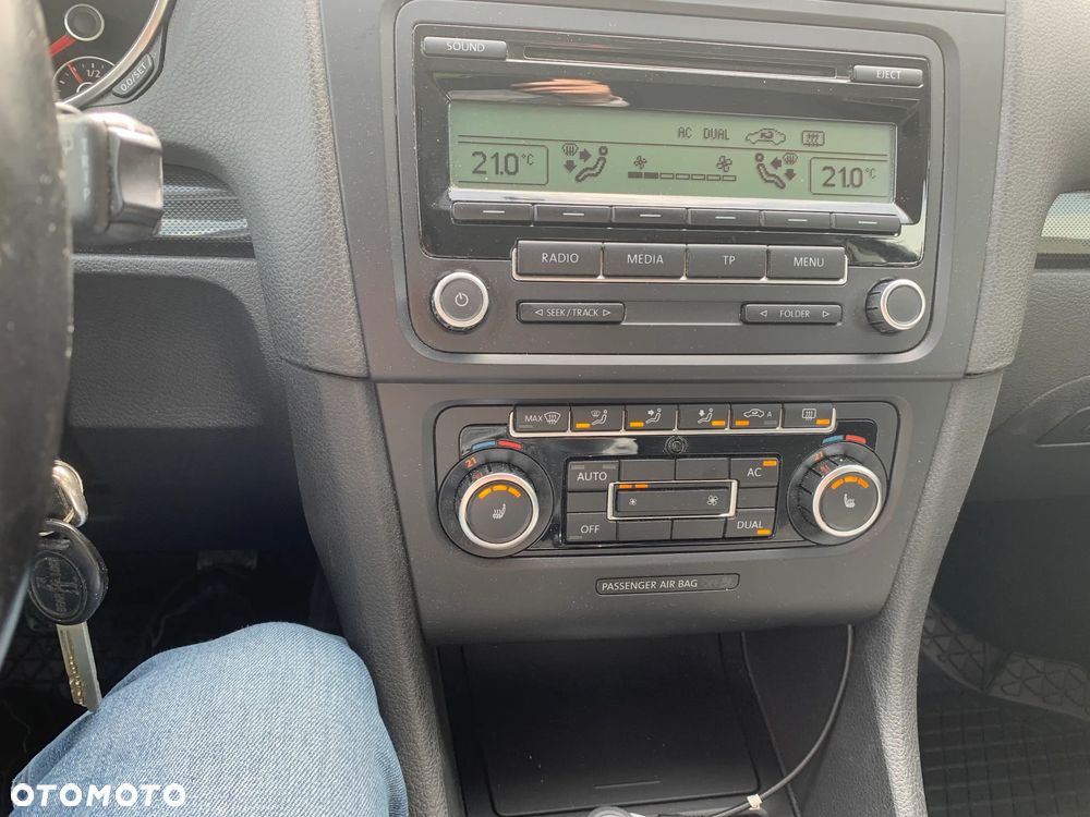 Volkswagen Golf 2.0 TDI Comfortline - 8