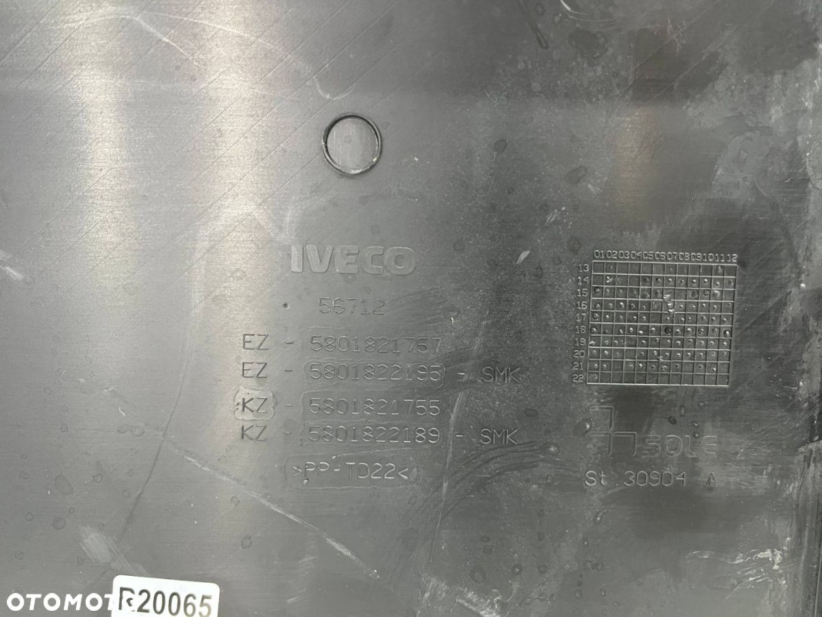 Listwa Iveco daily 4 IV 14r.- lewa prawa nakładka boczna karoseryjna za kołem długość 685mm. - 8