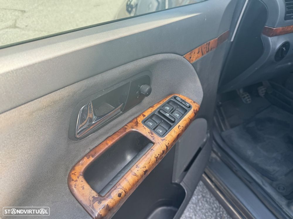 VW Sharan 1.9 TDi Highline ACD - 15