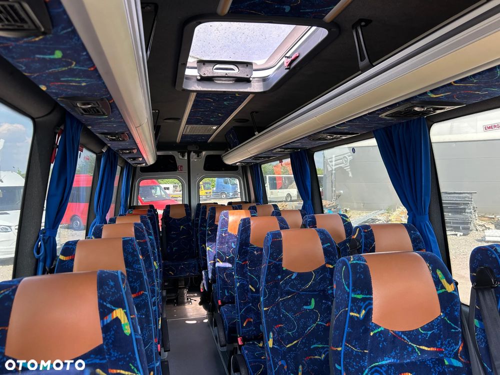 Mercedes-Benz Sprinter 519 - 16