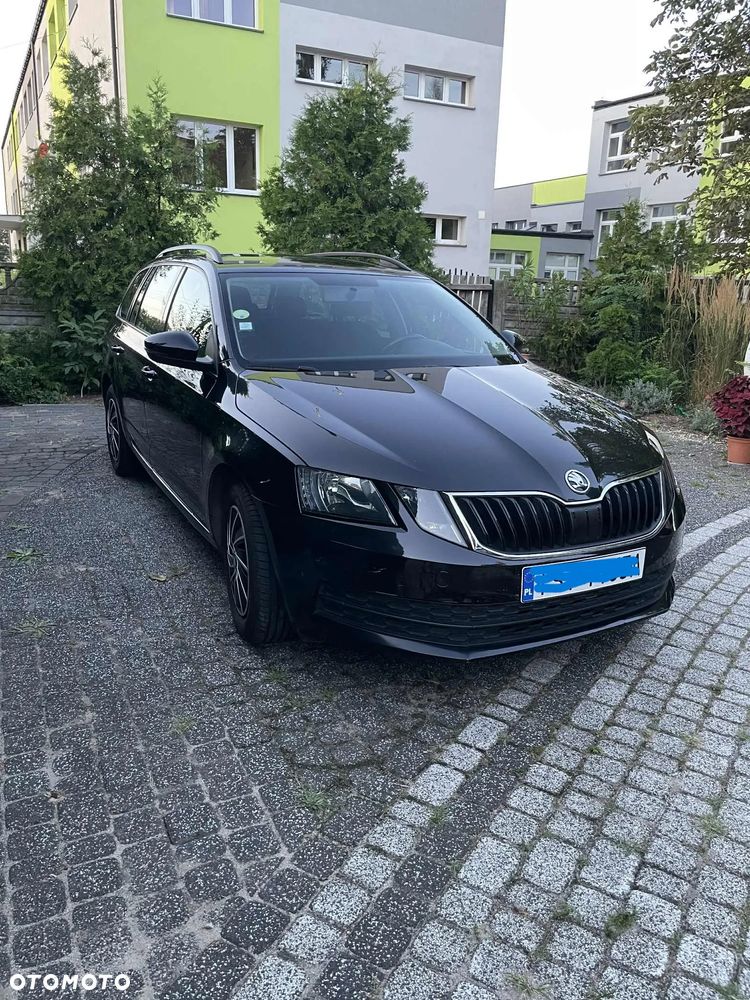 Skoda Octavia Combi 1.6 TDI Active - 1