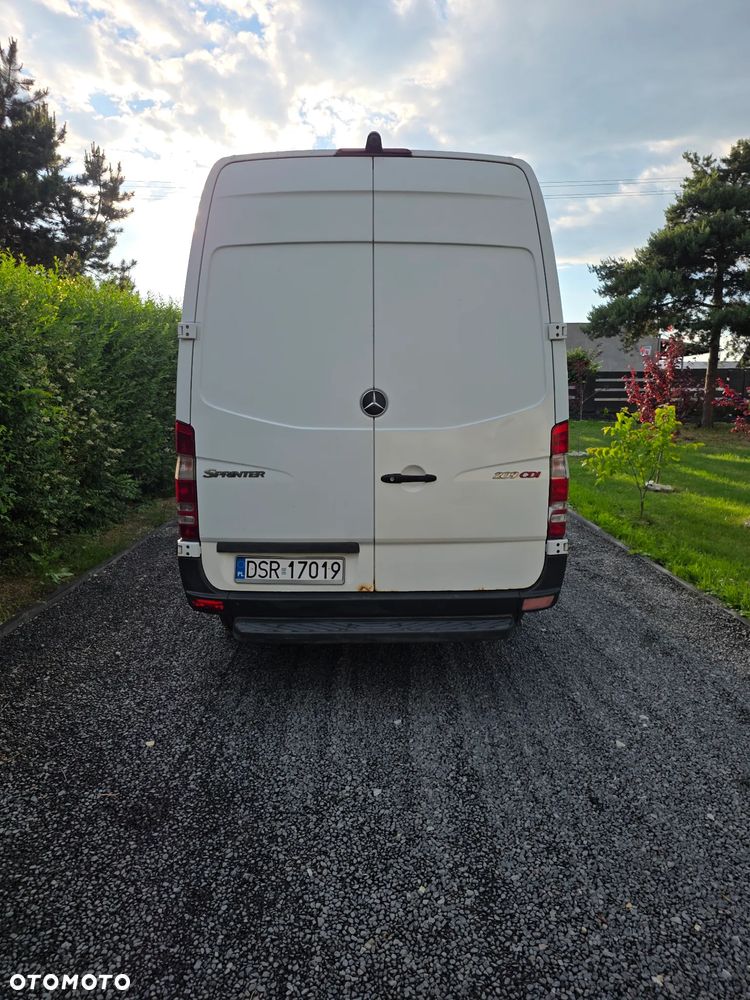 Mercedes-Benz Sprinter 209 - 6