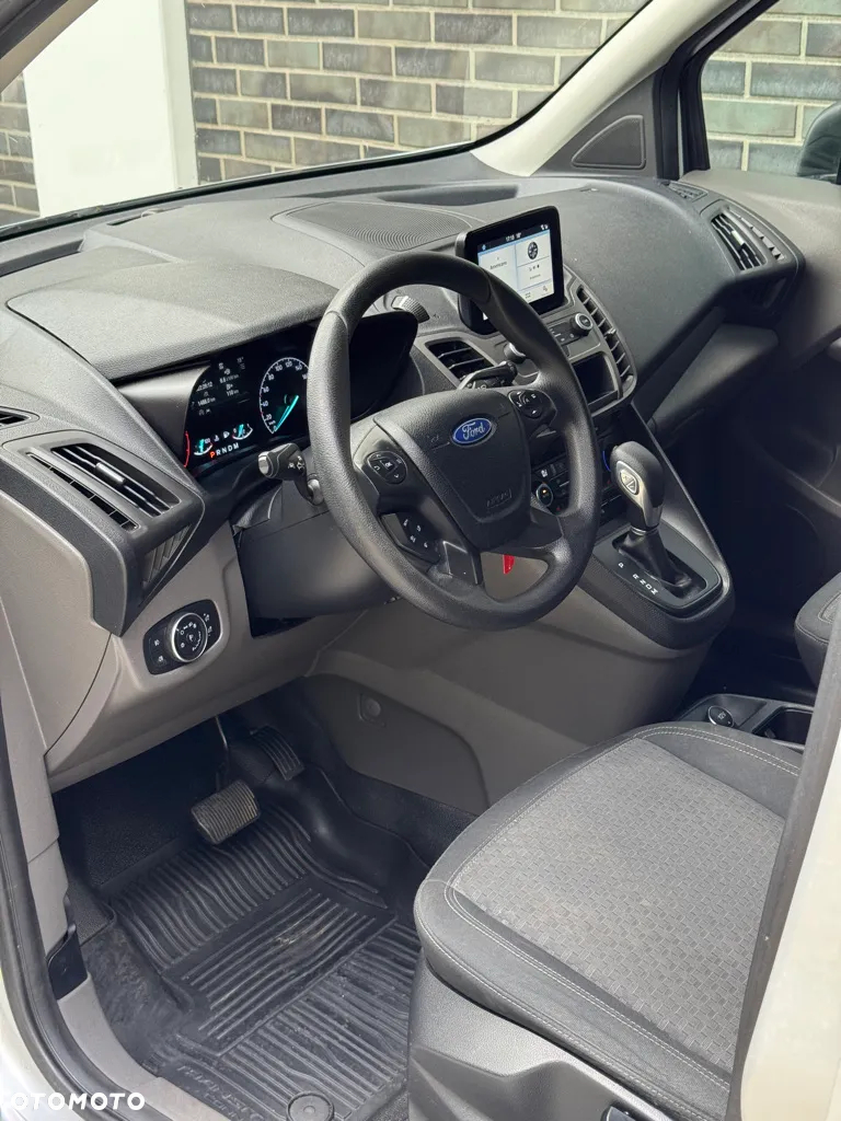 Ford Transit Connect - 25