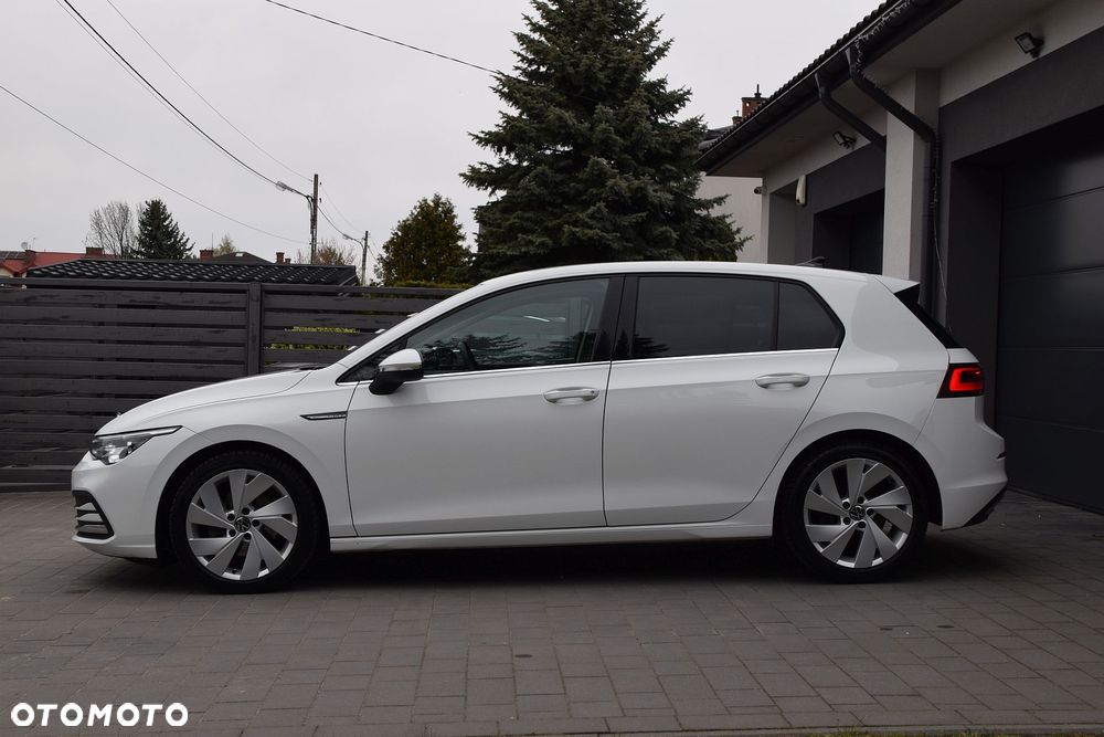 Volkswagen Golf 1.5 eTSI EVO Style DSG - 4